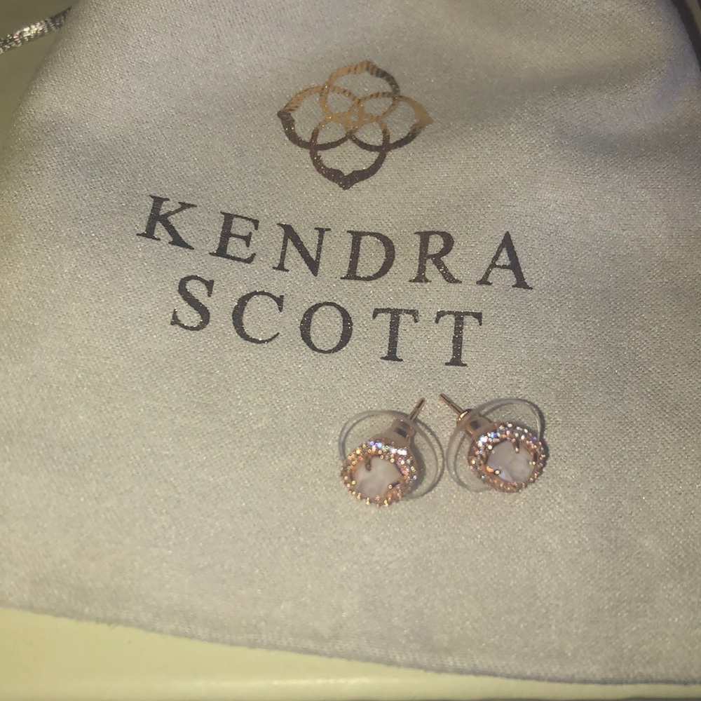 Kendra Scott Cade Earrings
